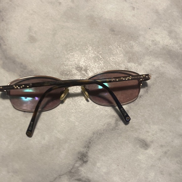 Coach - Picture 10 of 16